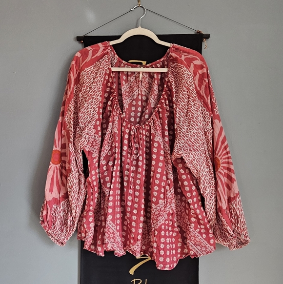 Free People Red Floral Women's Top EUC Size Large - Picture 2 of 4